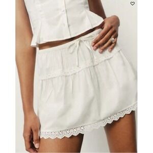 Reformation Mini Skirt Floral Lace White Size 8 Resort Vacation Women's Sexy